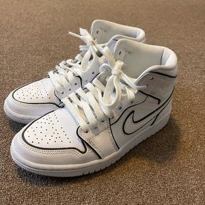 Worn twice Jordan 1s